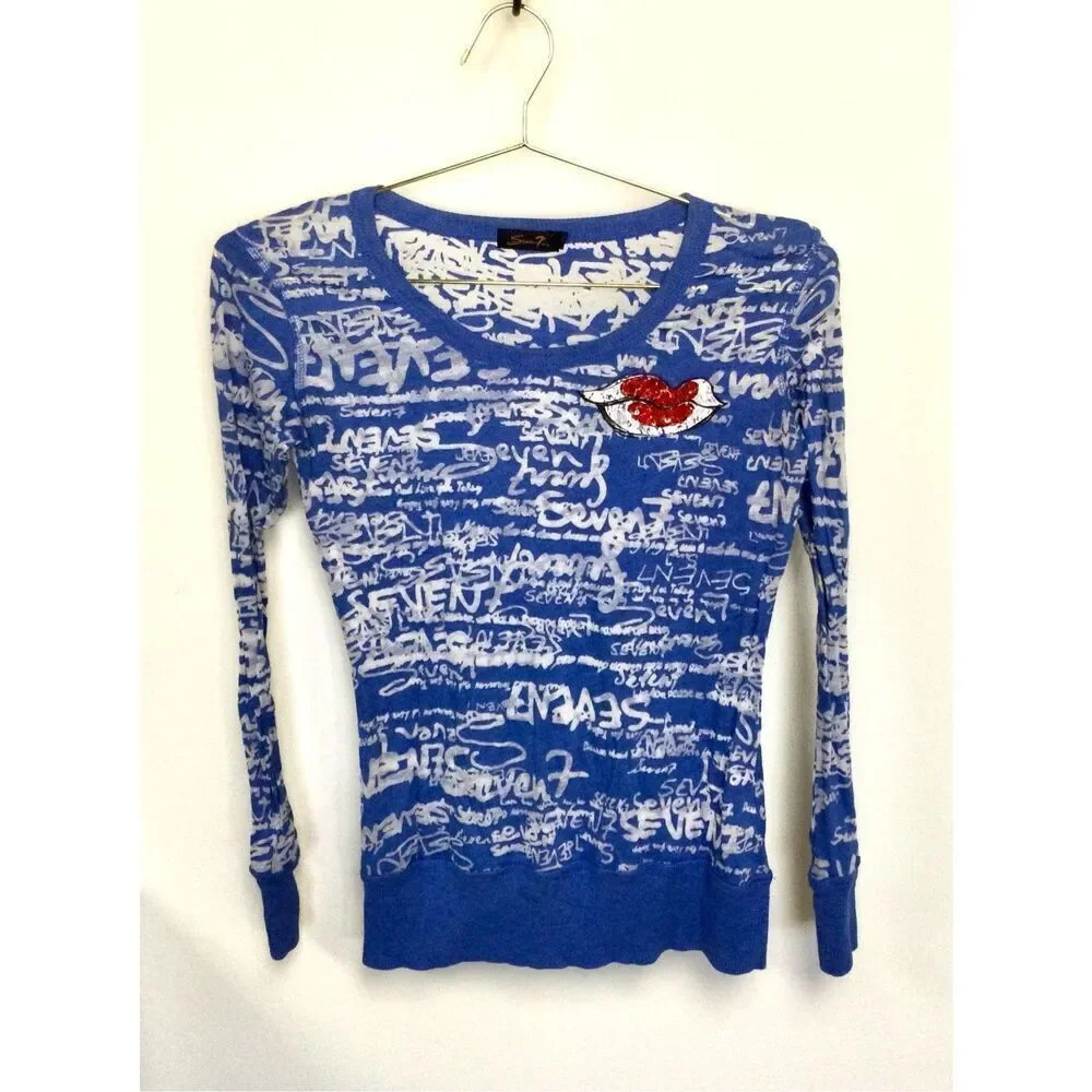 Seven7 Womens Size Medium Graphic Pullover Top Blue Rhinestone Lips Long Sleeve